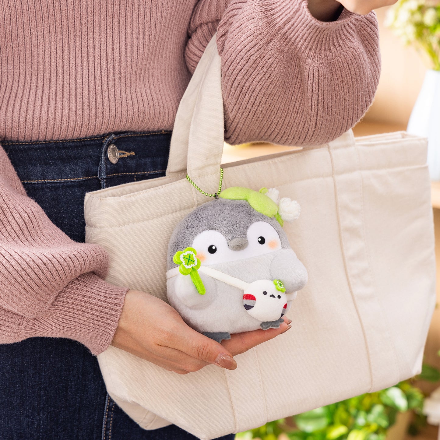 【予約】コウペンちゃん 幸せよつば帽子のおさんぽマスコット【2025年8月上旬より順次発送予定(発送延期の場合もキャンセル不可)】【通常商品と同時購入不可】【キャンペーン対象外】