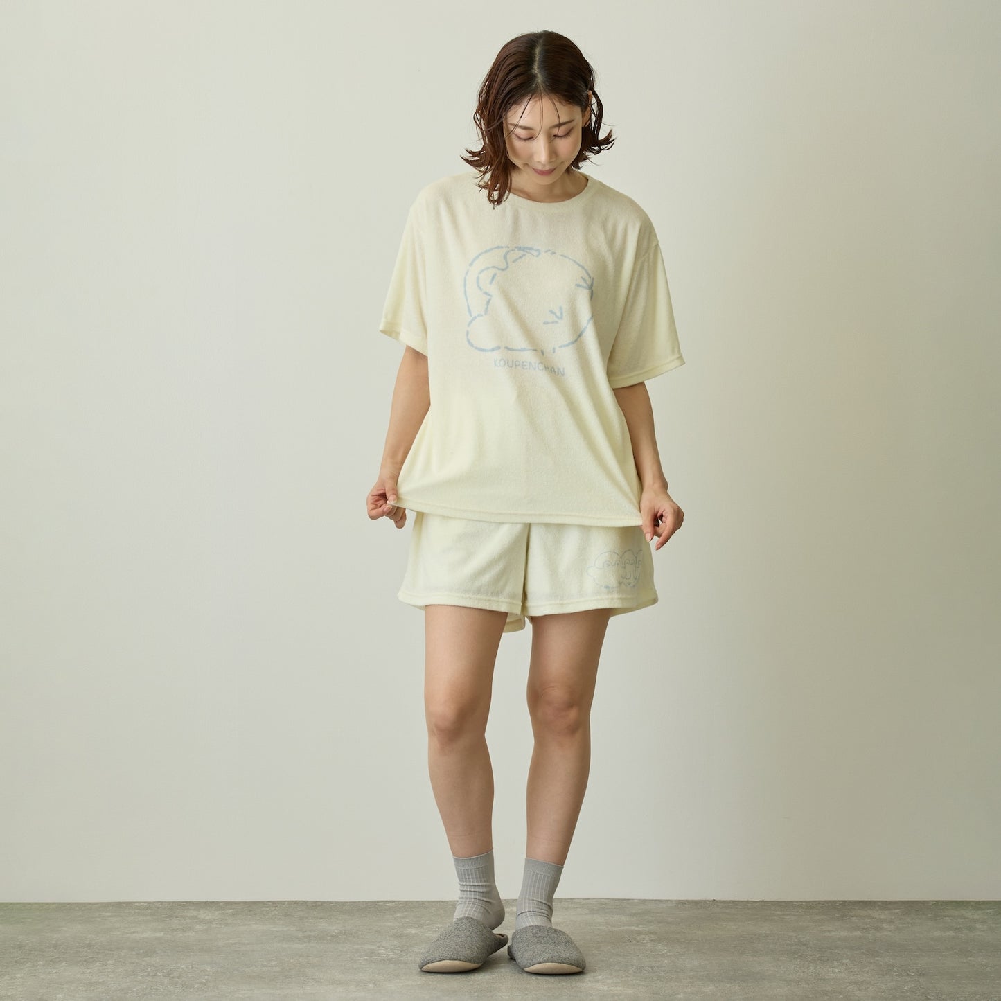 コウペンちゃん ルームウェアセットアップ たびすぎたなあ... アイボリー