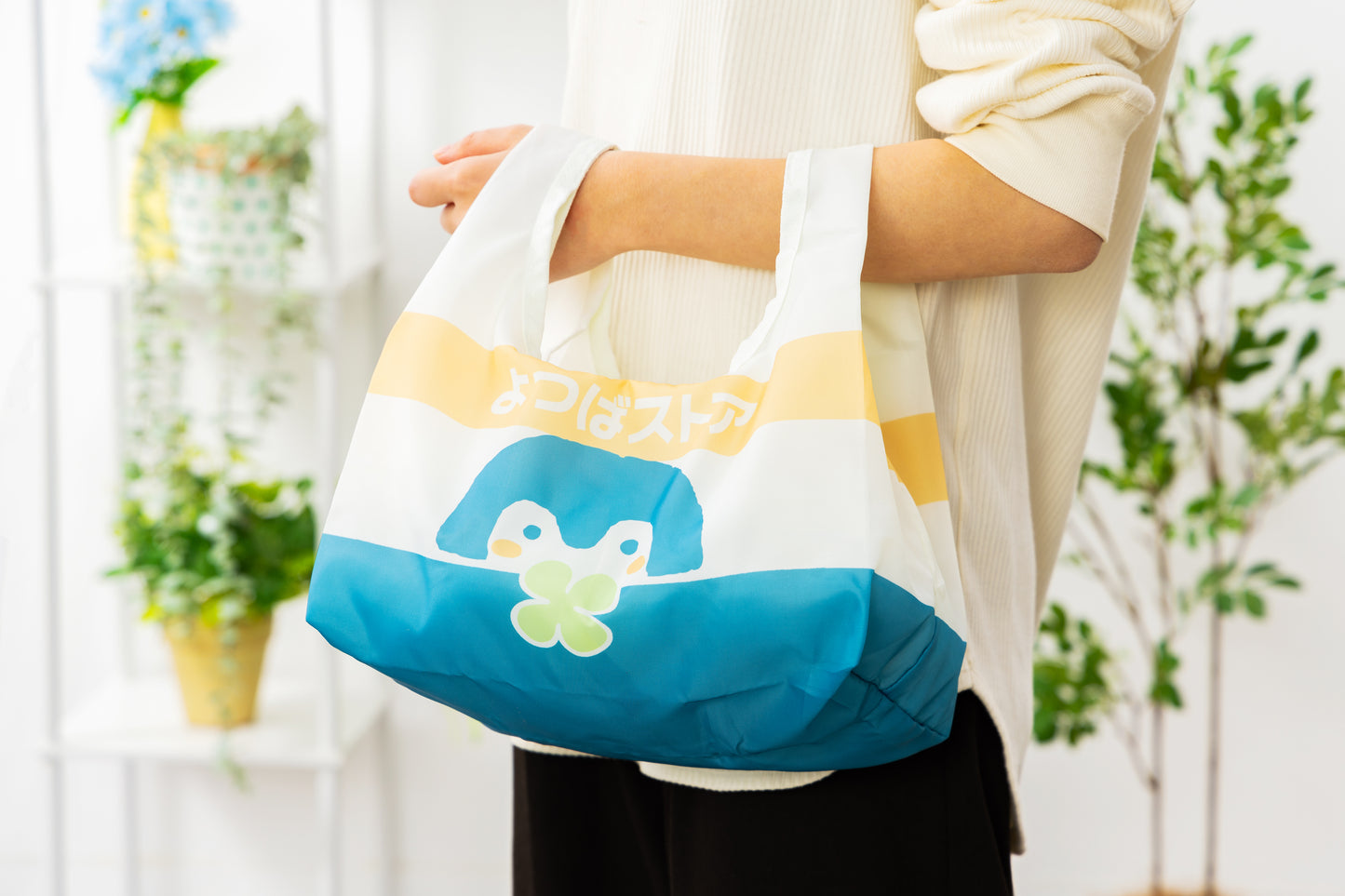 コウペンちゃん コンビニサイズのショッピングバッグ（ぴよぴよ帽子）