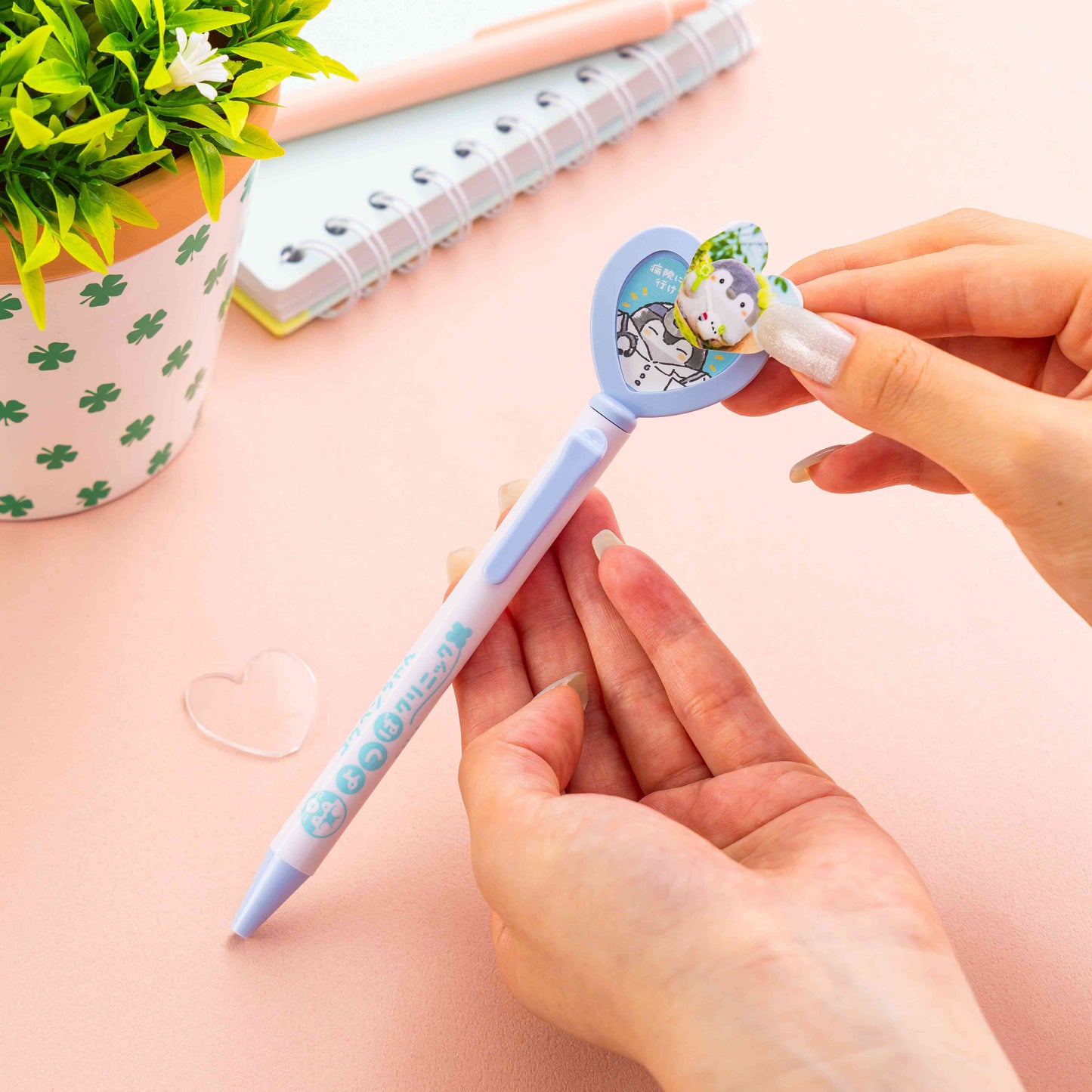 コウペンちゃん よつばクリニック ハート型ボールペン