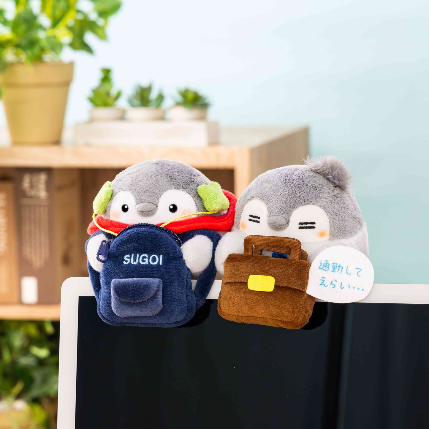 애니메이션 “Koupen-chan,코우펜짱,点赞鹅,正能量企鵝” 요츠바 이어폰으로 노래하는 당신♪데스크탑 플러시 장난감